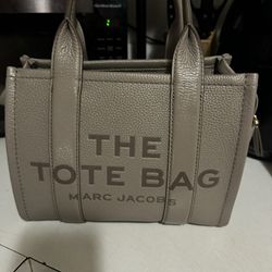 Marc Jacob’s Tote Bag Small 