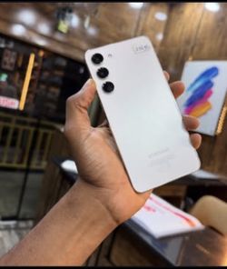 Samsung  Galaxy s23 plus