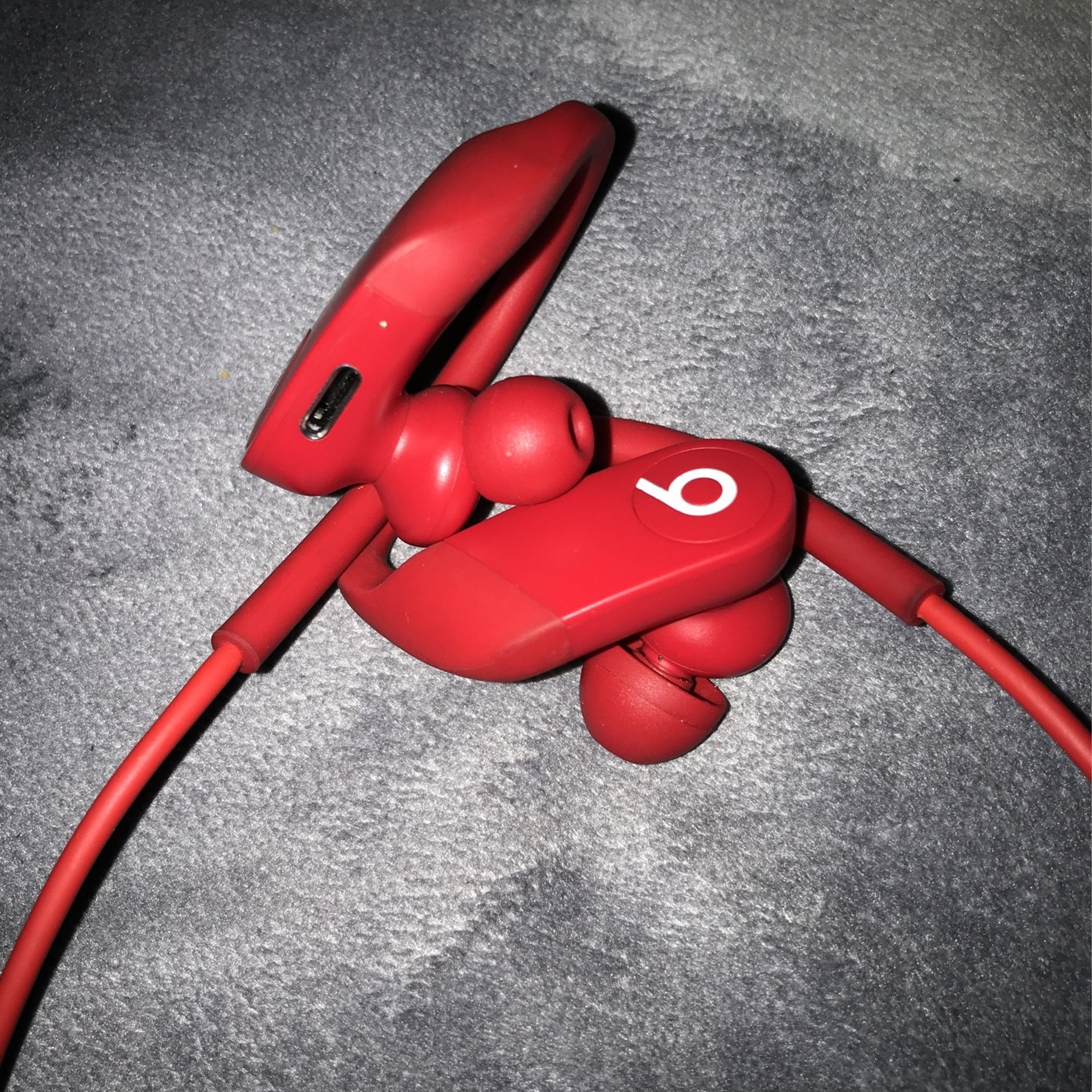 Apple PowerBeats High-Performance