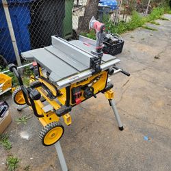 dewalt tablesaw with stand
