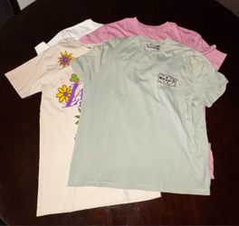 Lot of 4 Men’s T-Shirts S and M