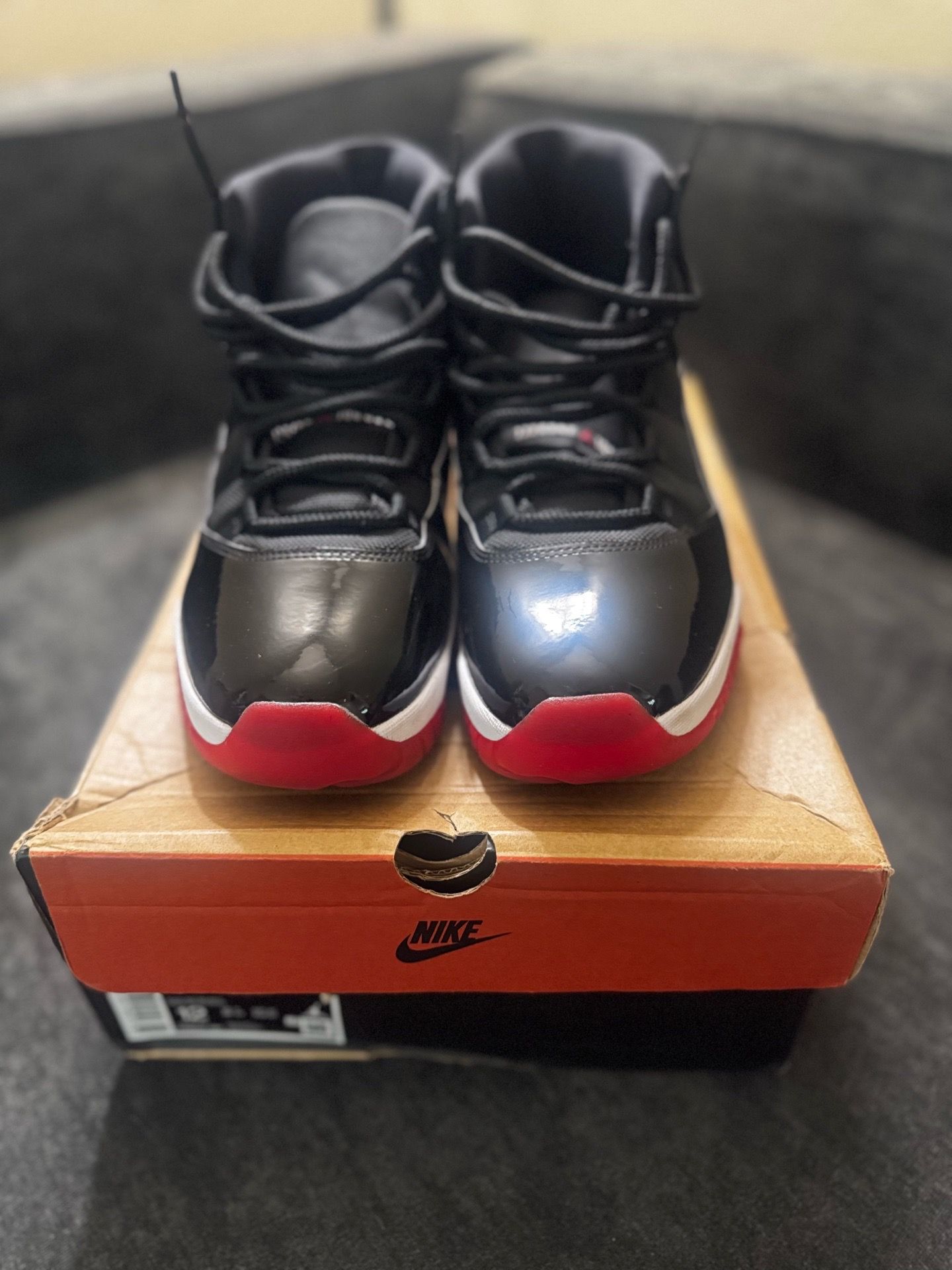 Jordan 11- Bred