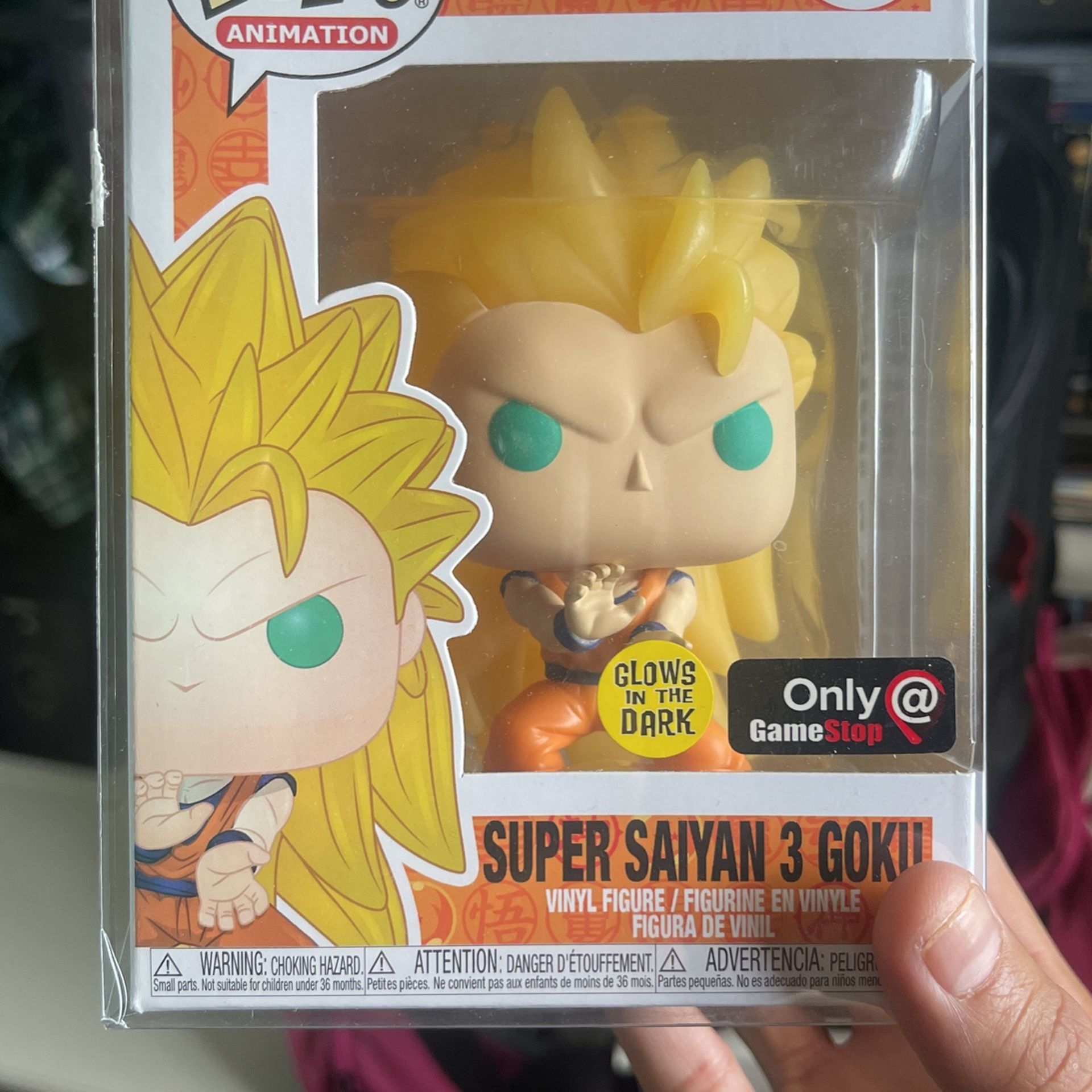 Super Saiyan Goku Pop 492 GameStop Exclusive Glow In The Dark