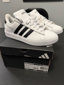 Adidas Grand Court 2.0 Sneakers (mens size 7.5)