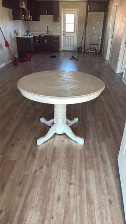 White wood table