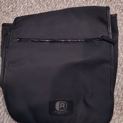 Kenneth Cole Messenger Bag