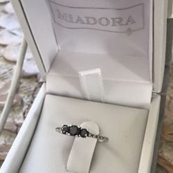 🖤 3 Stone Black Diamond Ring 🖤