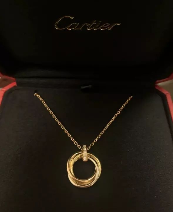 Cartier TRINITY Necklace 18K gold, 18K rose gold three ring buckle diamond neckl
