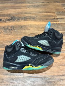 Size 4 - Jordan 5 Retro Aqua