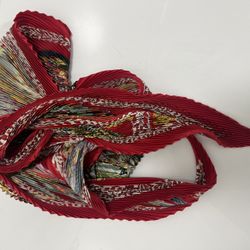 HERMES PLEATED RED BANDANA SHAW