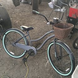 Huffy Cranbrook Girl Bike