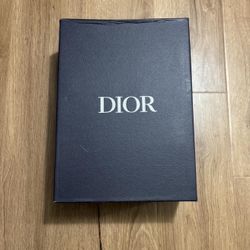 Dior B30