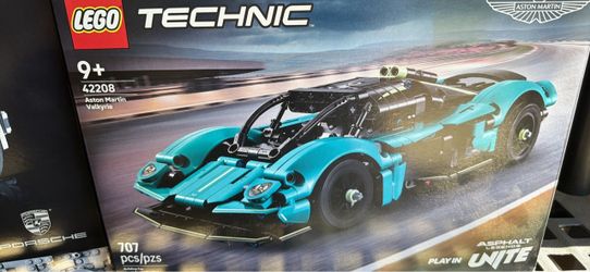 LEGO Technic Aston Martin Valkyrie 42208
