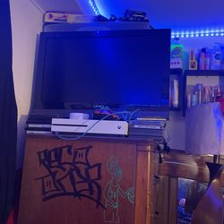 Vizio 27 Inch Tv Up For Sale