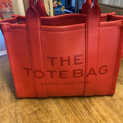 Marc Jacobs Medium Leather Tote Bag