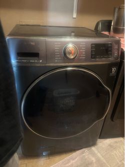 Washer / needs repair or can be used for parts electronics work great