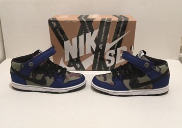 Nike SB Camo Dunks ( Limited Edition) 