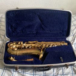 CONN alto Saxophone 