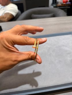 Yellow gold 18k Thick size 18 w box and diamond tips