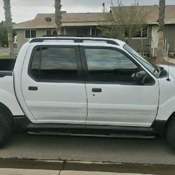 2005 Ford Explorer