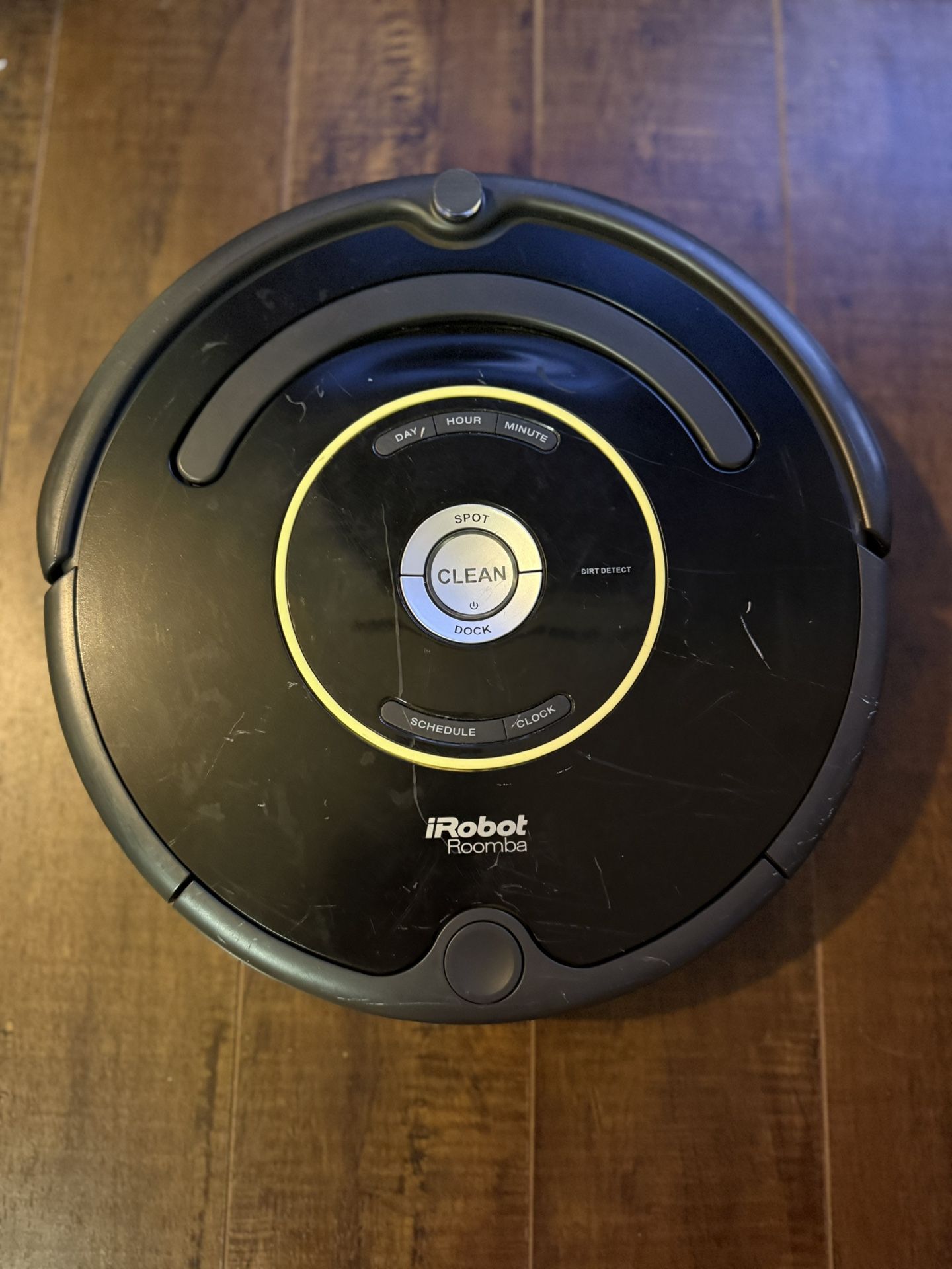 IROBOT ROOMBA 650 VACUUM