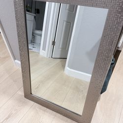 Wall mirror 24x35