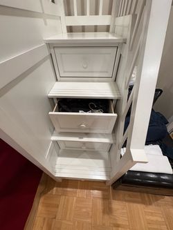 Double bed with drawers and mattress