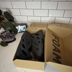 Adidas Yeezy Foam Runner Size 10 