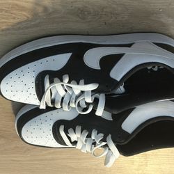 Nike Shoes Trying To Sell Whatever I Can For 8th Grade Disneyland Ticket 