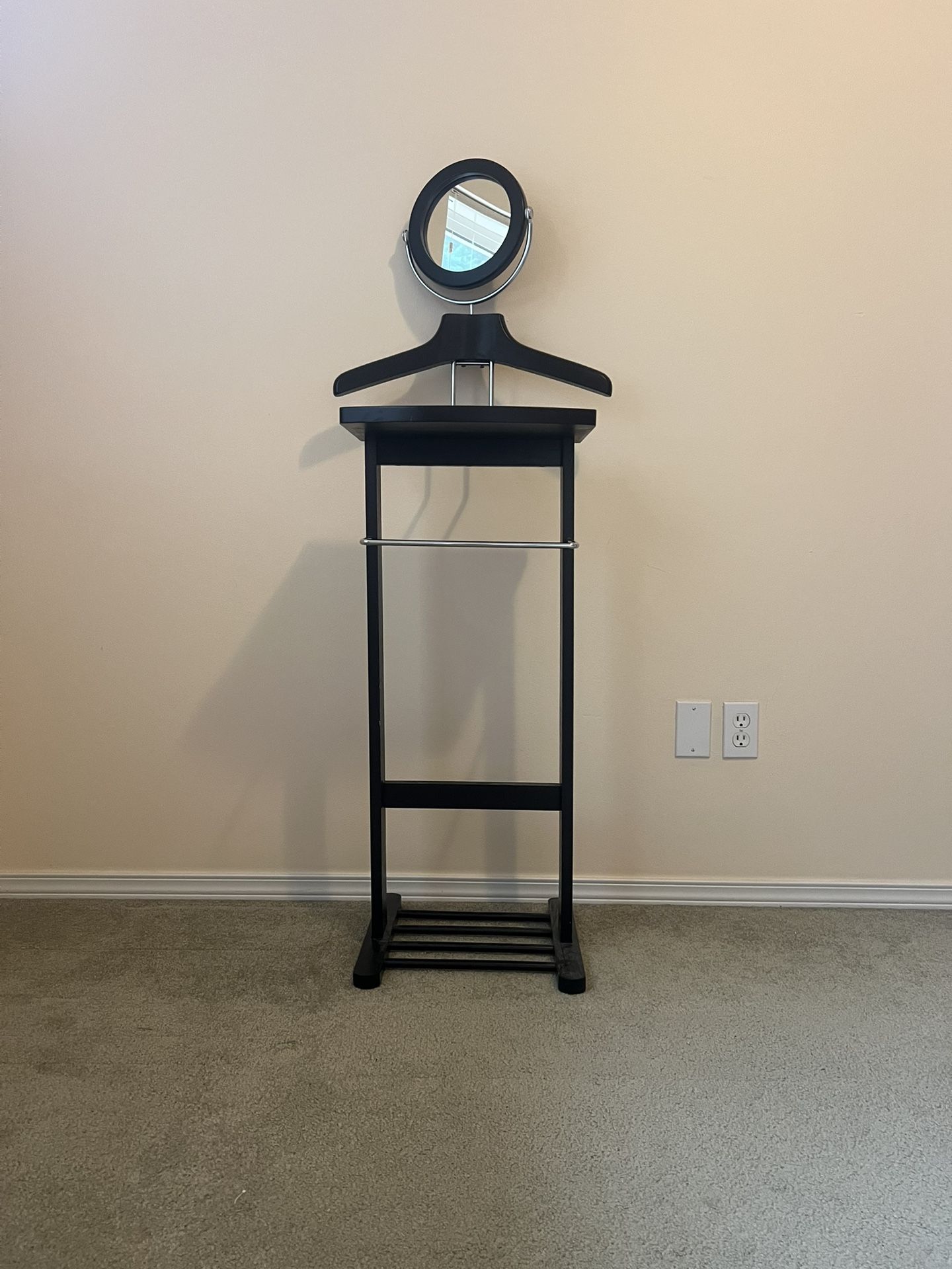 Valet / Butler Stand