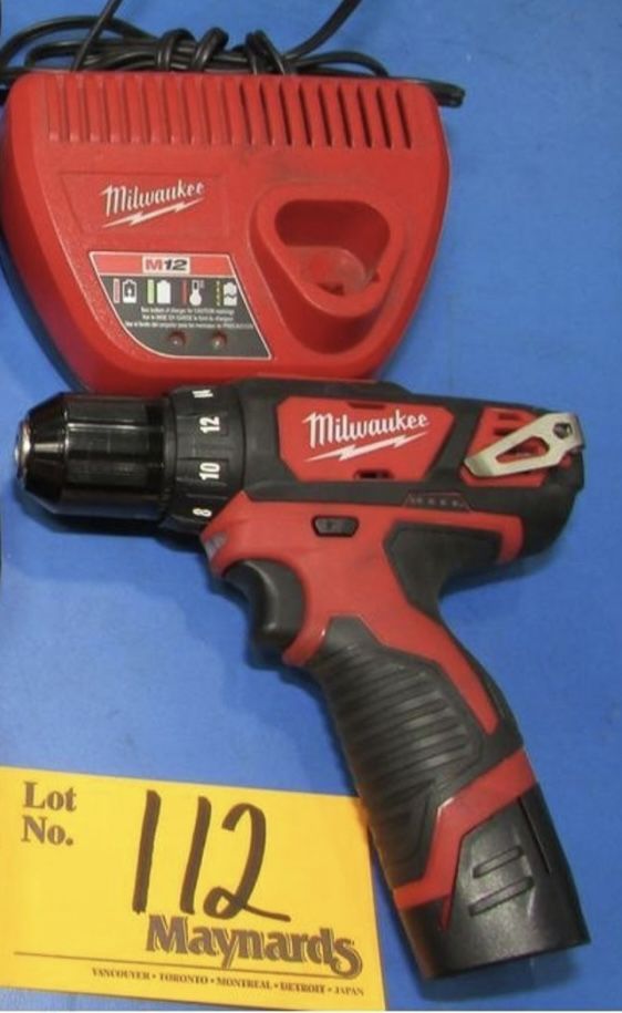 Milwaukee 12V Drill