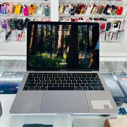MacBook Pro 2018 512gb 16Ram i5