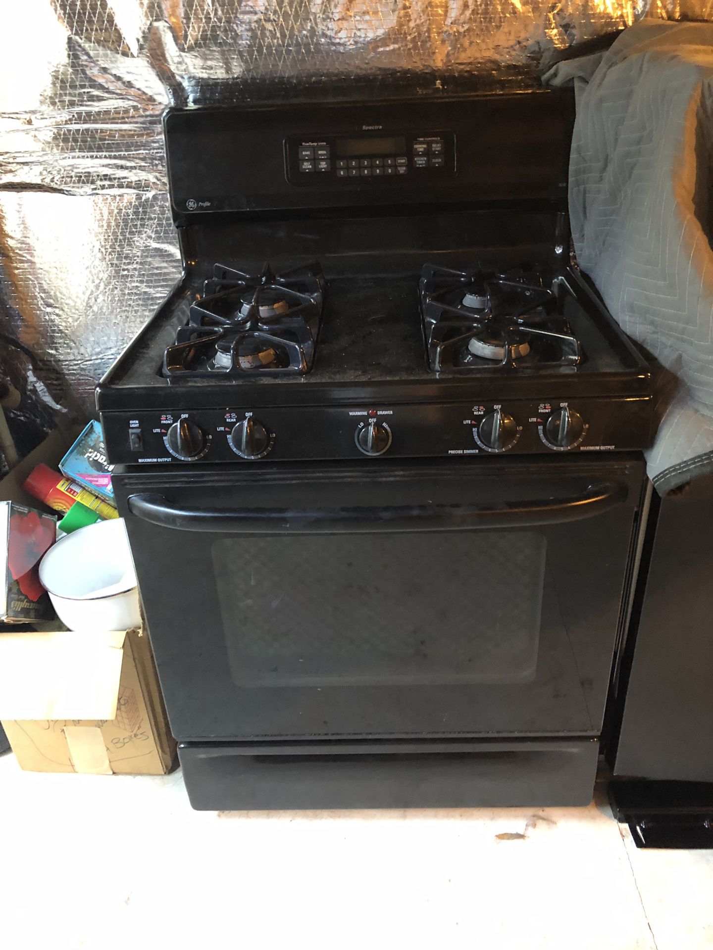 Gas oven stove