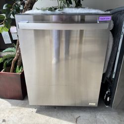 GE Profile 24 in. Built-In Top Control Dishwasher in Fingerprint Resistant Stainless