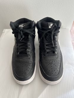 Used Black & White Nikes 