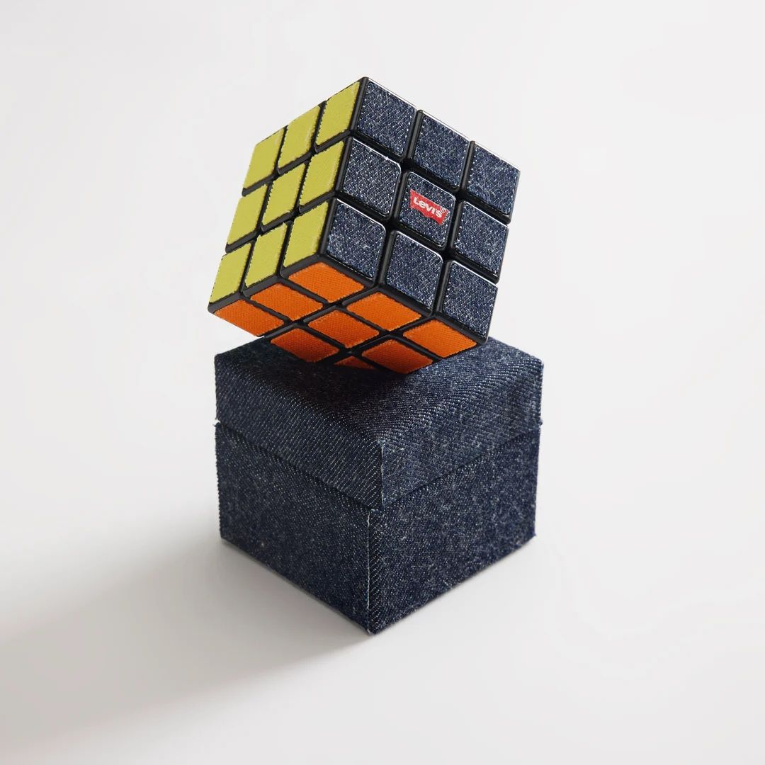 Rubik's Cube x Levi's Jeans Multicolored Denim Spin Master NEW for