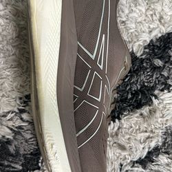 women’s acics  glideride max 