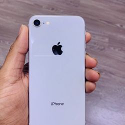 iPhone 8 64 GB Unlocked 
