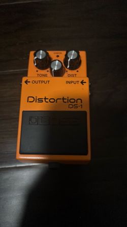 DS-1 DISTORTION PEDAL