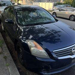 Nissan Altima 