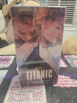 Titanic VHS Movie Leonardo DiCaprio 1997 2 Tape Collection NEW Sealed