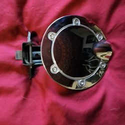 06 Jeep Commander Gas Door