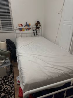 Twin XL bed & mattress