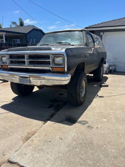1987 Jeep Grand Wagoneer on offerup