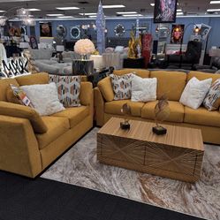 LOVE SEAT /COUCH