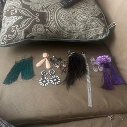 Jewelry bundle 10 Pierced Earrings One Buckle Silver Bracelet