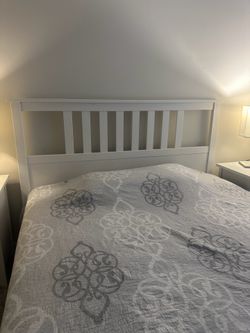 Queen bedroom