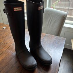 Hunter Women's Original Tall Rain Boots- Size 10