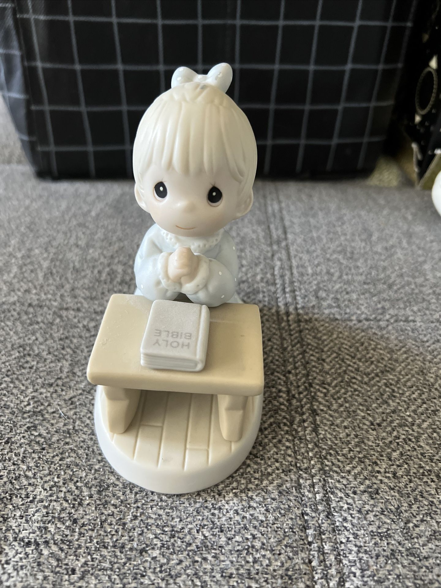 Precious Moments ‘Lord Teach Us To Pray’ 1993 National Day Of Prayer Figurine