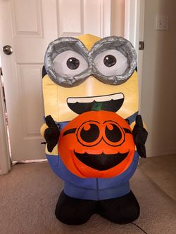 Minion Halloween inflatable